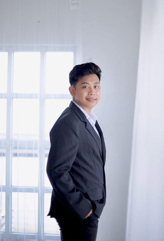 Groom photo